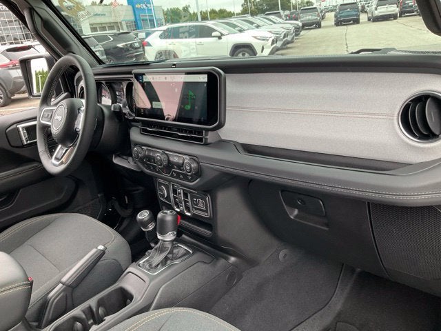 2025 Jeep Wrangler 4-Door Sahara 4x4