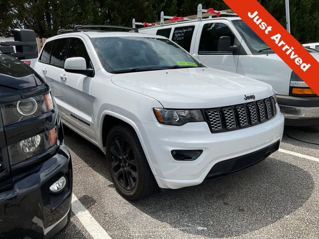 2019 Jeep Grand Cherokee Altitude's photo