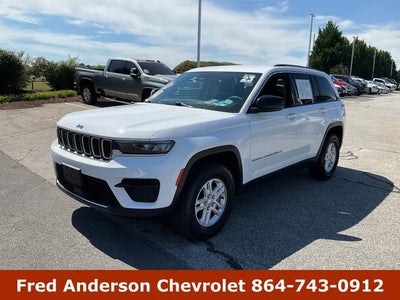 2023 Jeep Grand Cherokee Laredo 4x4