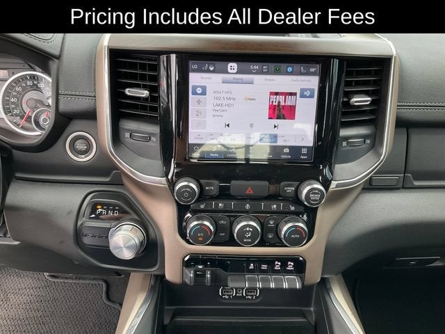 2022 RAM 1500 Laramie Crew Cab 4x2 6'4" Box