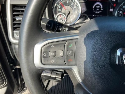 2022 RAM 1500 Big Horn Crew Cab 4x4 5'7" Box