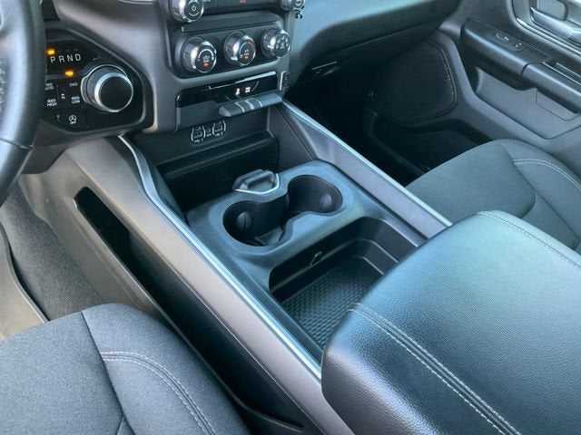 2022 RAM 1500 Big Horn Crew Cab 4x4 5'7" Box