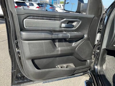 2022 RAM 1500 Big Horn Crew Cab 4x4 5'7" Box
