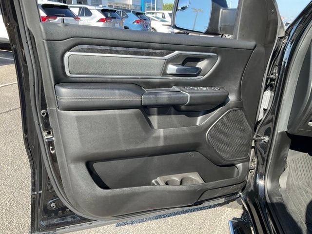 2022 RAM 1500 Big Horn Crew Cab 4x4 5'7" Box