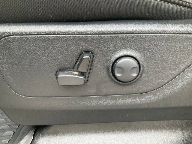 2025 RAM 1500 Big Horn Crew Cab 4x4 6'4" Box