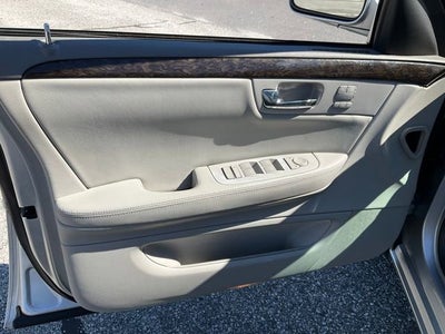 2011 Cadillac DTS Luxury Collection