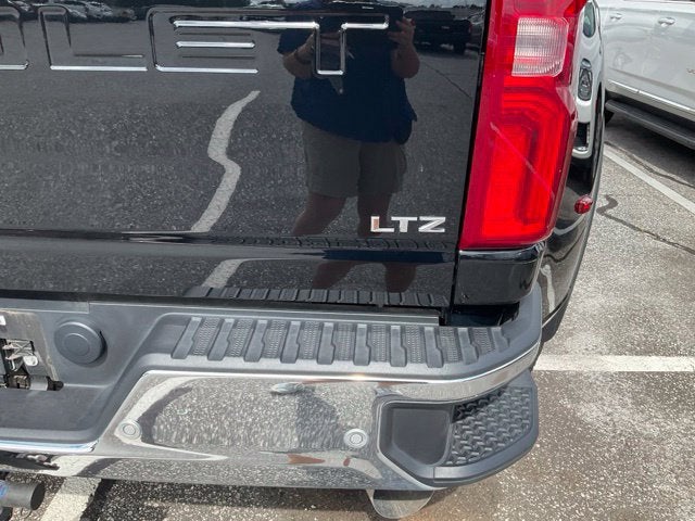 2025 Chevrolet Silverado 3500 HD LTZ DRW