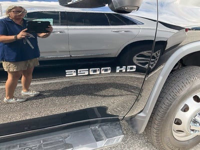 2025 Chevrolet Silverado 3500 HD LTZ DRW