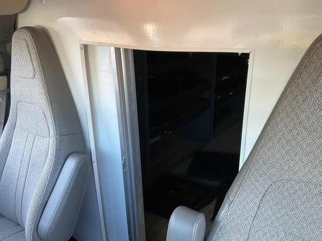 2022 GMC Savana Cutaway 3500 Gas