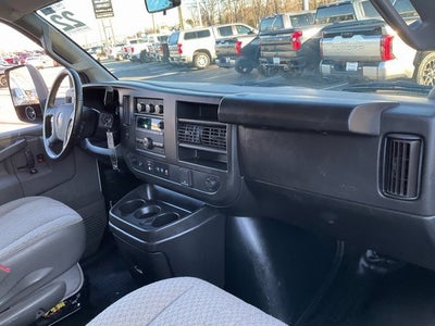 2022 GMC Savana Cutaway 3500 Gas