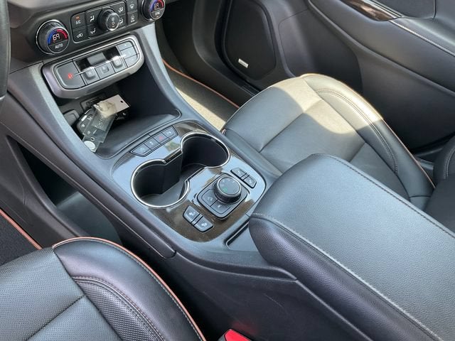 2021 GMC Acadia AT4