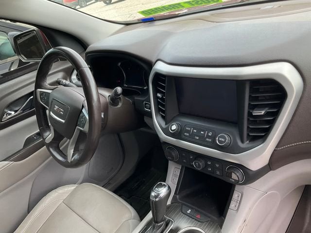 2017 GMC Acadia SLT