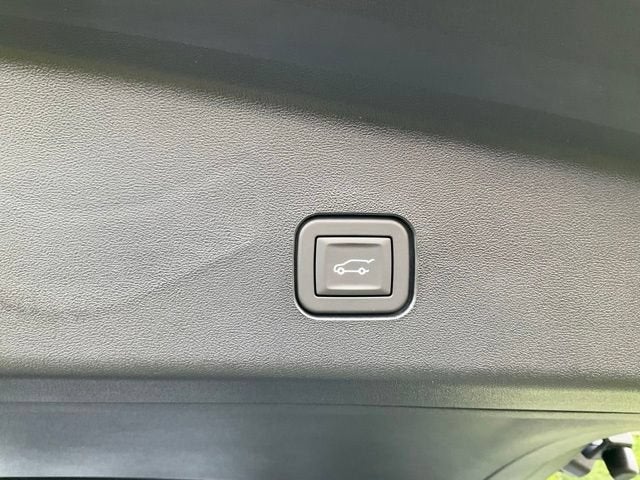 2027 Cadillac VISTIQ Luxury