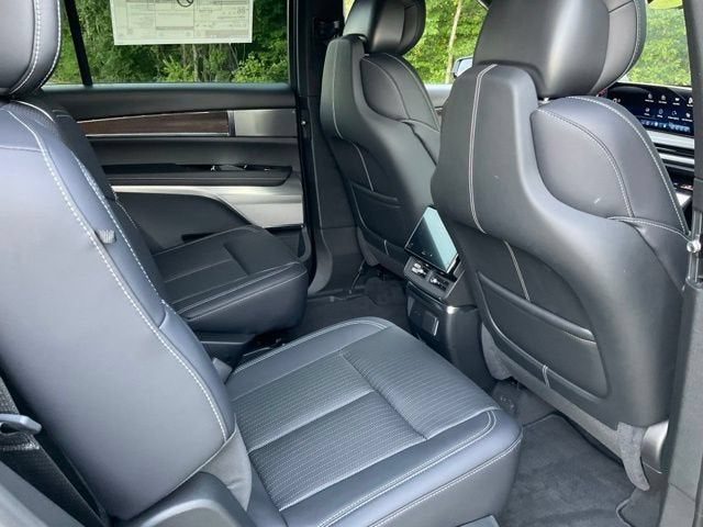 2027 Cadillac VISTIQ Luxury