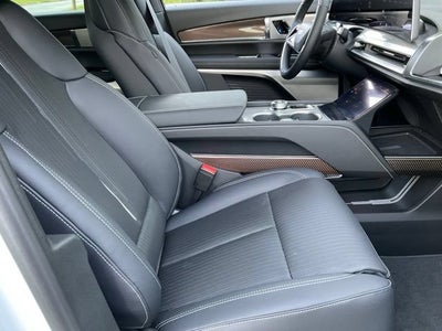 2027 Cadillac VISTIQ Luxury