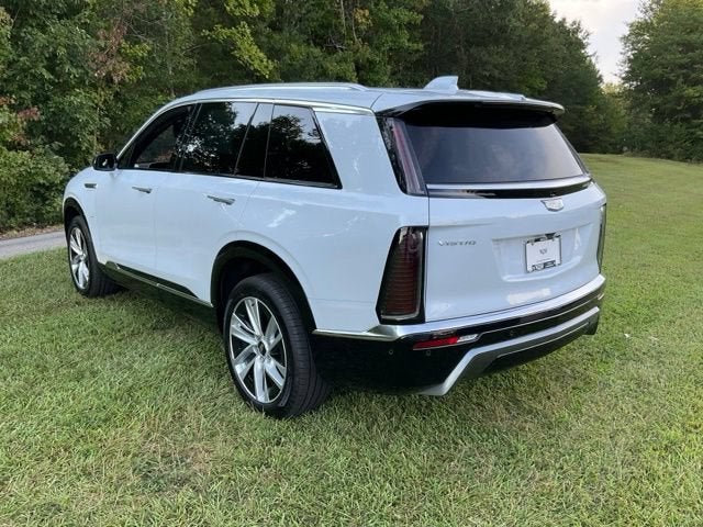 2027 Cadillac VISTIQ Luxury