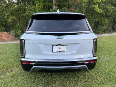 2027 Cadillac VISTIQ Luxury