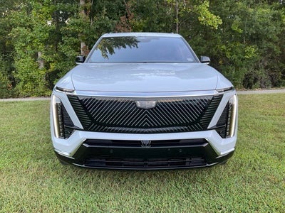 2027 Cadillac VISTIQ Luxury