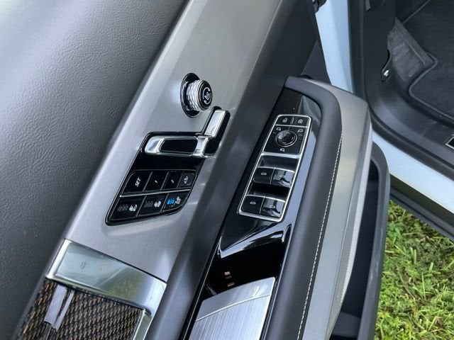 2027 Cadillac VISTIQ Luxury