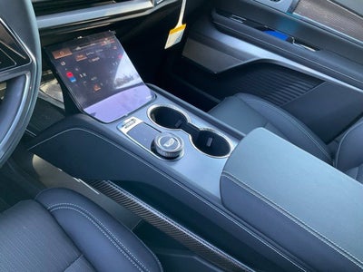2027 Cadillac VISTIQ Sport