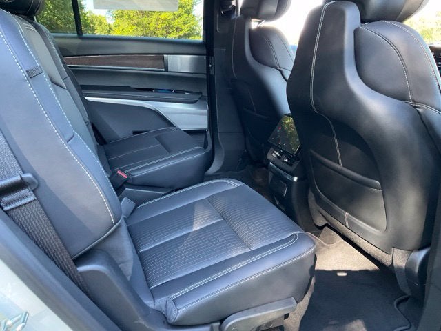 2027 Cadillac VISTIQ Sport