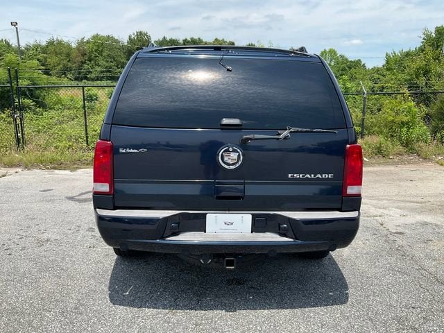 2005 Cadillac Escalade Standard