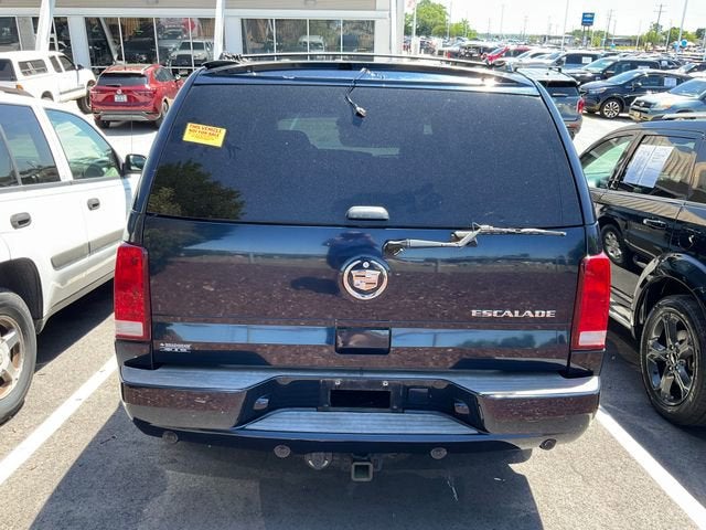 2005 Cadillac Escalade Standard