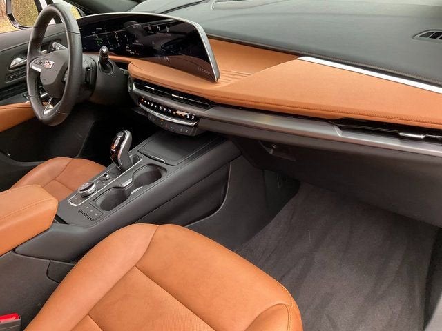 2025 Cadillac XT4 Sport