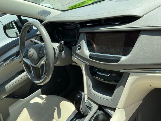 2022 Cadillac XT5 Premium Luxury