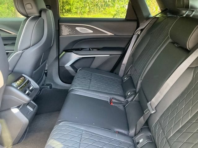 2027 Cadillac LYRIQ Signature Luxury