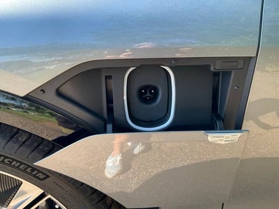 2027 Cadillac LYRIQ Signature Luxury