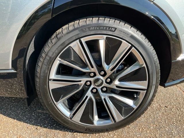2027 Cadillac LYRIQ Signature Luxury
