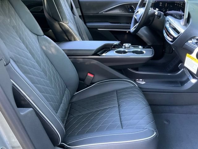 2027 Cadillac LYRIQ Signature Luxury