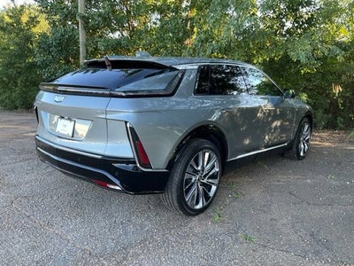 2027 Cadillac LYRIQ Signature Luxury