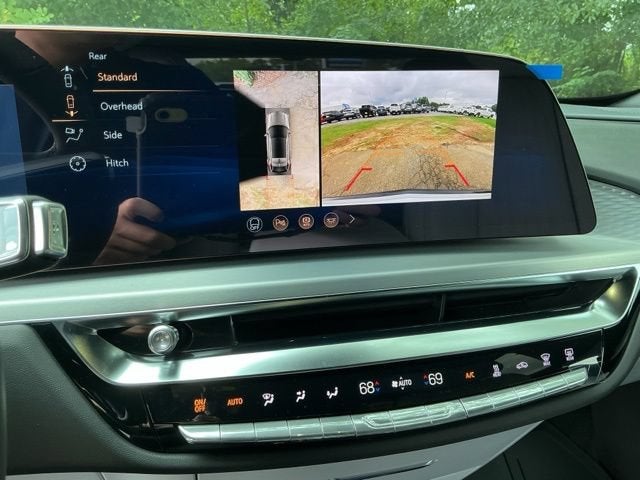 2026 Cadillac LYRIQ Premium Sport