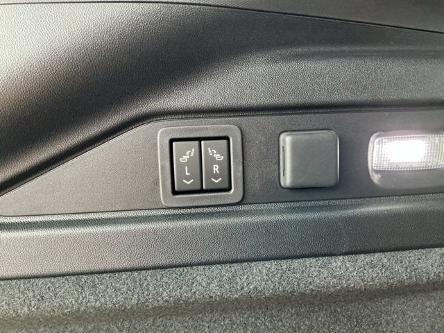 2026 Cadillac LYRIQ Premium Sport