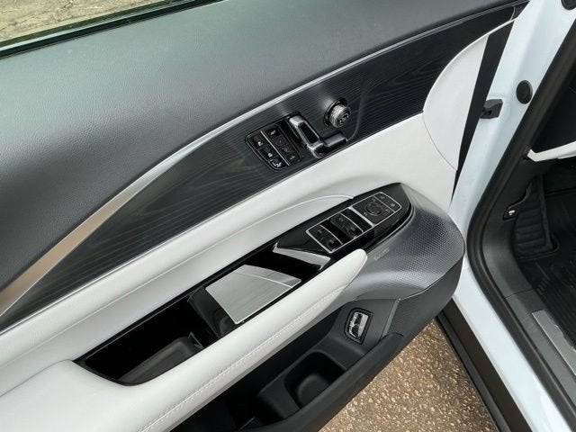 2026 Cadillac LYRIQ Premium Sport