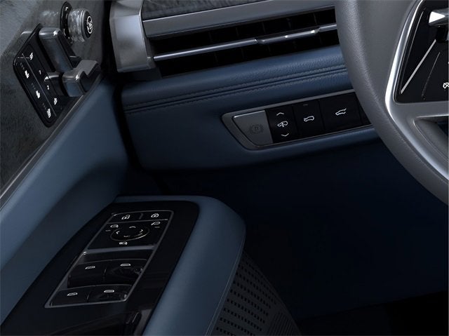 2025 Cadillac ESCALADE IQ Luxury 2