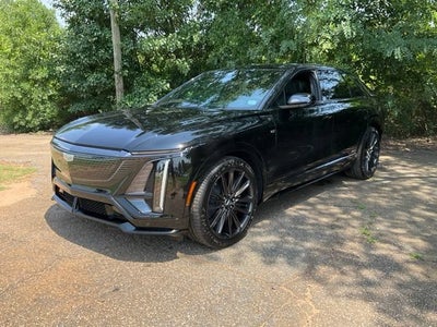 2027 Cadillac LYRIQ LYRIQ-V