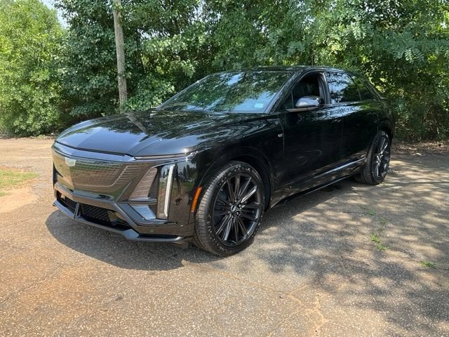 2027 Cadillac LYRIQ LYRIQ-V