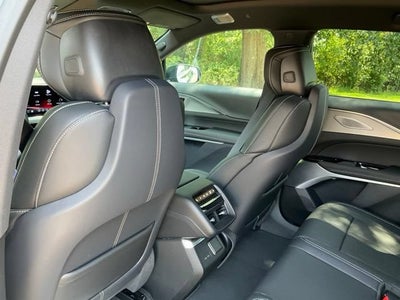 2027 Cadillac LYRIQ LYRIQ-V