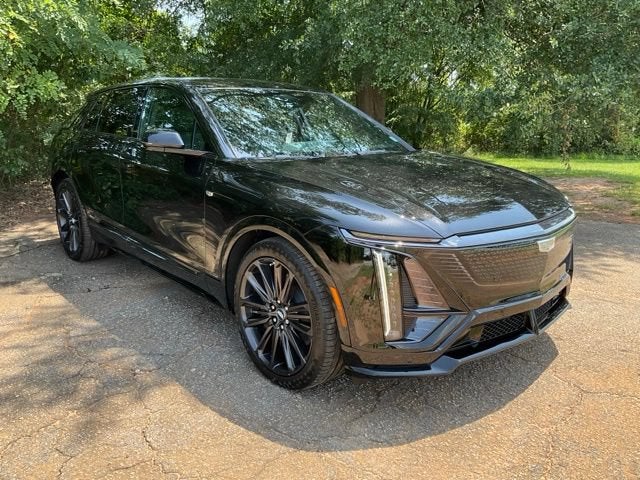 2027 Cadillac LYRIQ LYRIQ-V