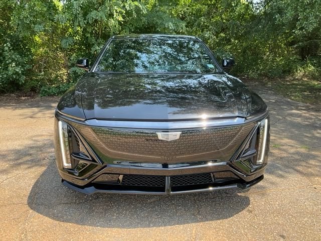 2027 Cadillac LYRIQ LYRIQ-V