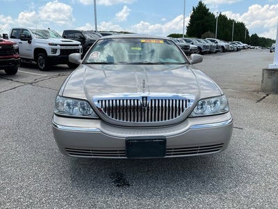 2003 Lincoln Town Car Executive