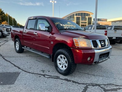 2004 Nissan Titan LE
