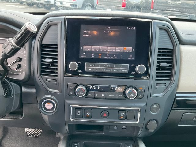 2024 Nissan Titan SV