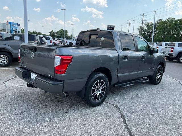2024 Nissan Titan SV