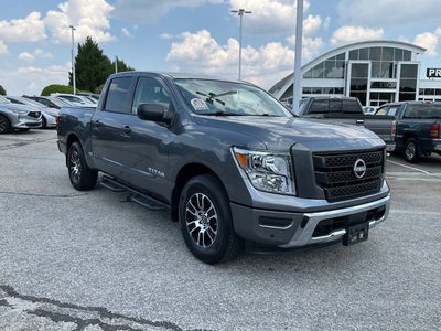 2024 Nissan Titan SV