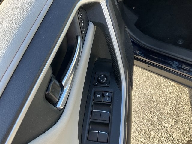 2020 Toyota RAV4 Limited