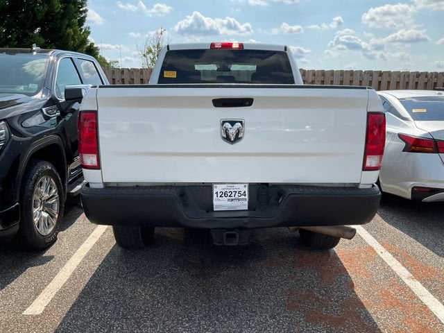 2017 RAM 3500 Tradesman Crew Cab 4x2 6'4" Box
